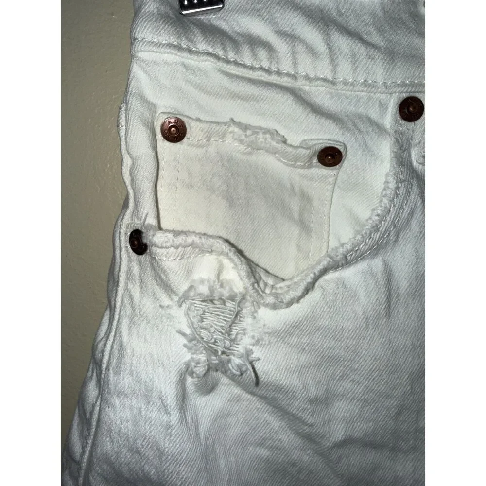 Abercrombie & Fitch Curve Love High Rise Mom Shorts White Distressed Size 25/0